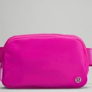 NEW SONIC PINK LULULEMON BELT BAG